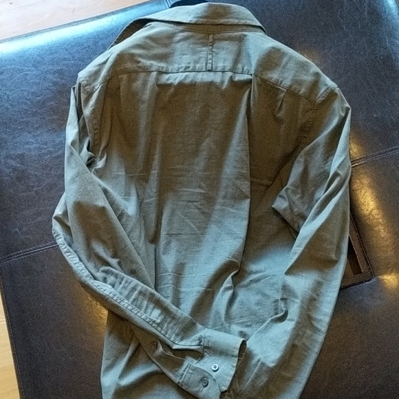 Banana Republic Shirt - Picture 8 of 8